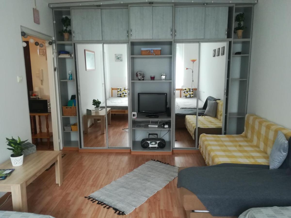 Var Apartman Miskolc Ngoại thất bức ảnh