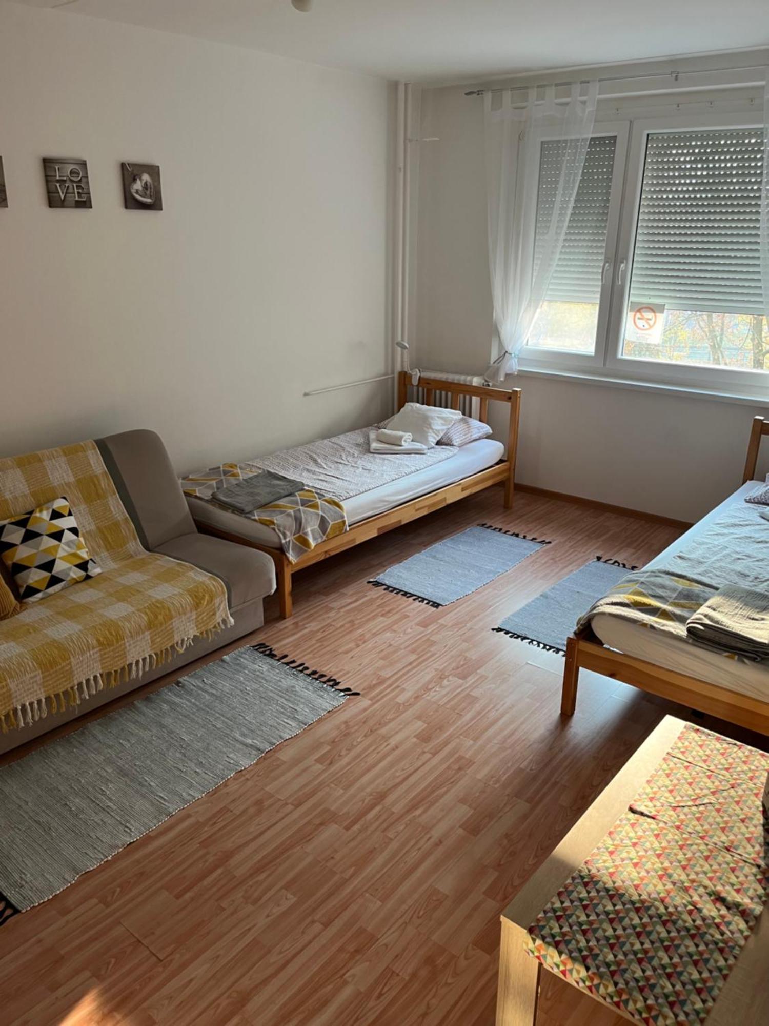 Var Apartman Miskolc Ngoại thất bức ảnh